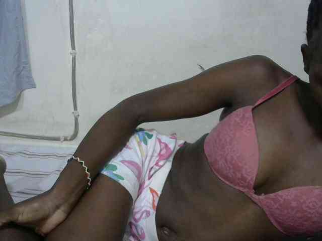 PrettyOne1 webcam