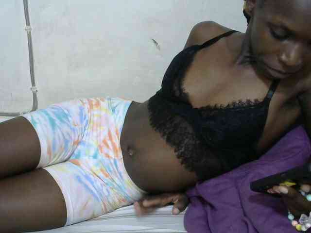 PrettyOne1 webcam