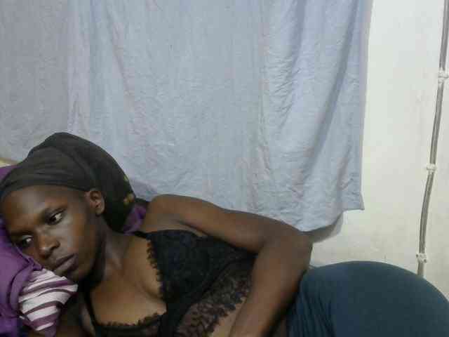 PrettyOne1 webcam