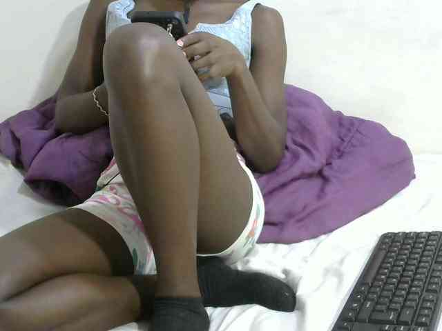 PrettyOne1 webcam