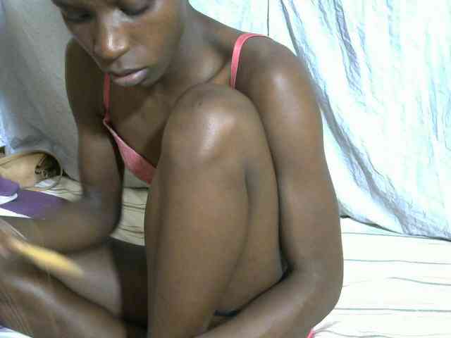 PrettyOne1 webcam