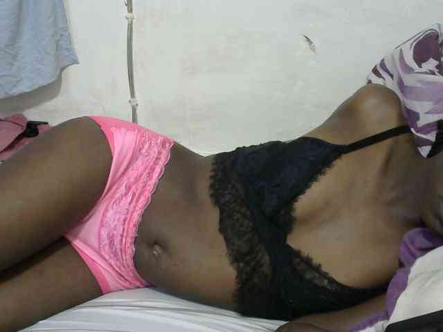 PrettyOne1 webcam