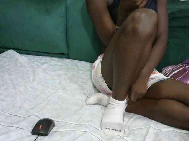 PrettyOne1 webcam