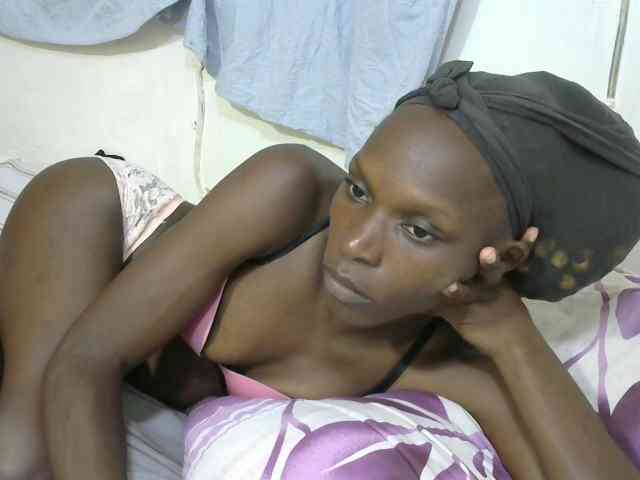 PrettyOne1 webcam