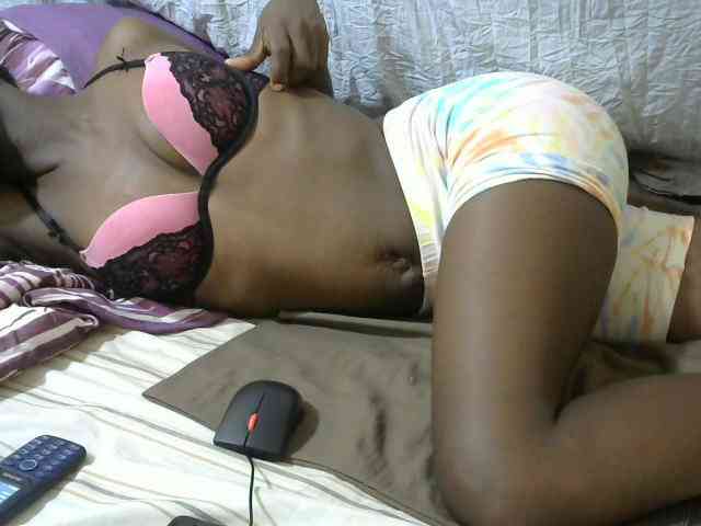 PrettyOne1 webcam