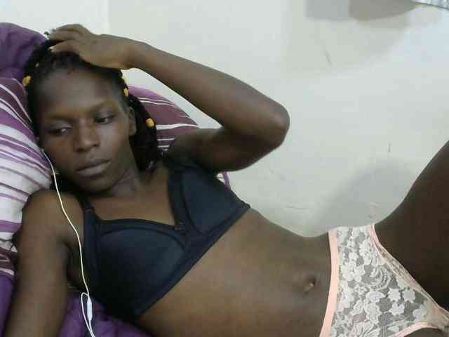 PrettyOne1 webcam