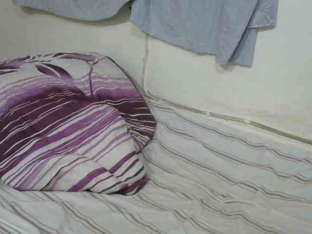 PrettyOne1 webcam