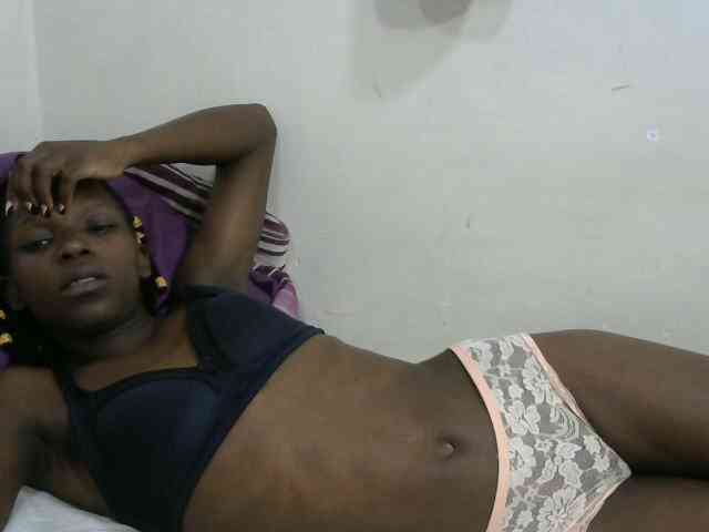 PrettyOne1 webcam