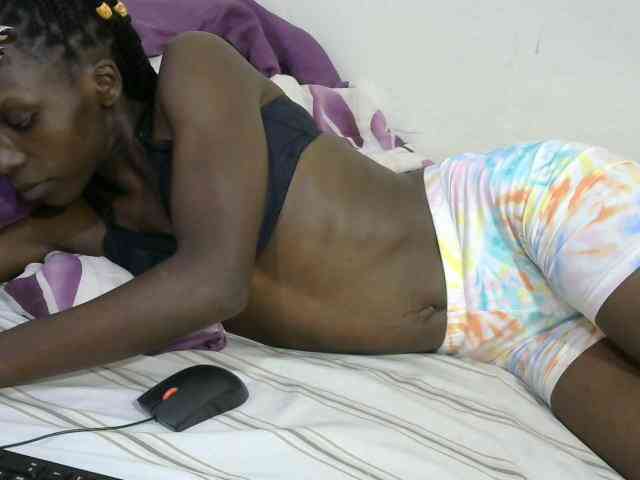 PrettyOne1 webcam