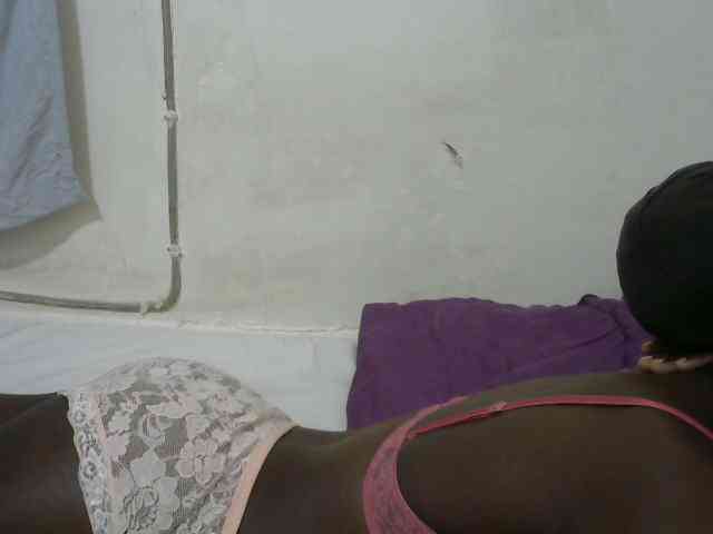 PrettyOne1 webcam
