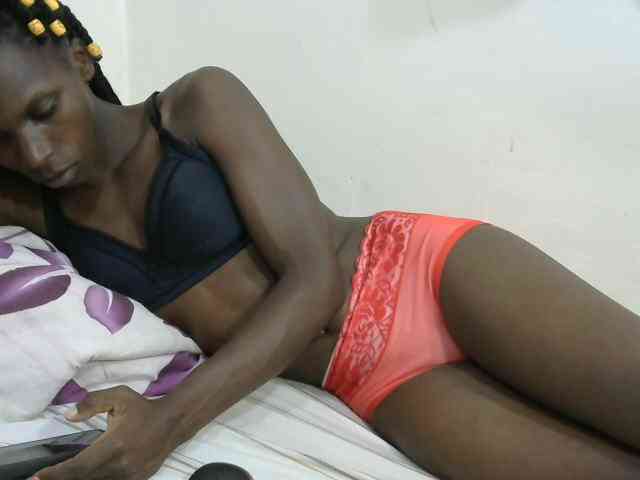 PrettyOne1 webcam