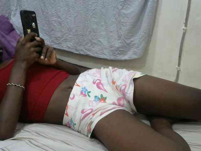 PrettyOne1 webcam