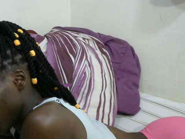 PrettyOne1 webcam