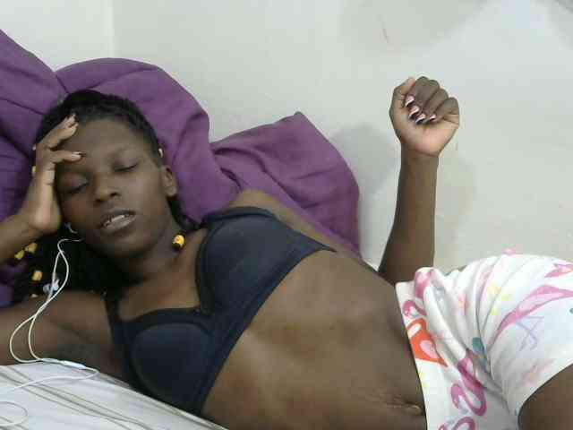 PrettyOne1 webcam