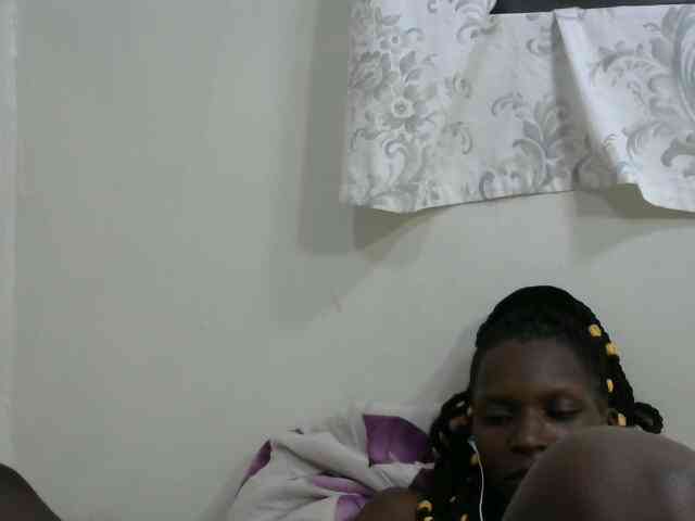 PrettyOne1 webcam