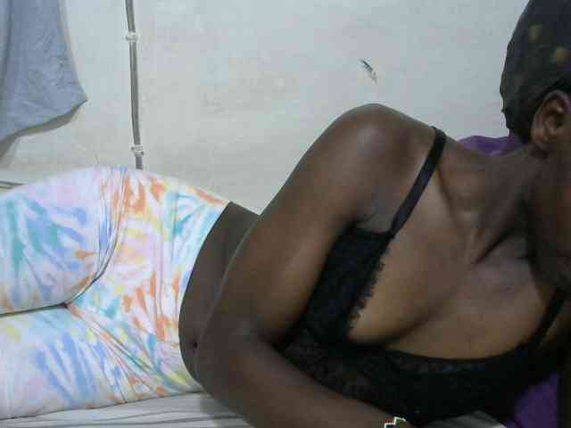 PrettyOne1 webcam