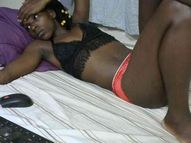 PrettyOne1 webcam