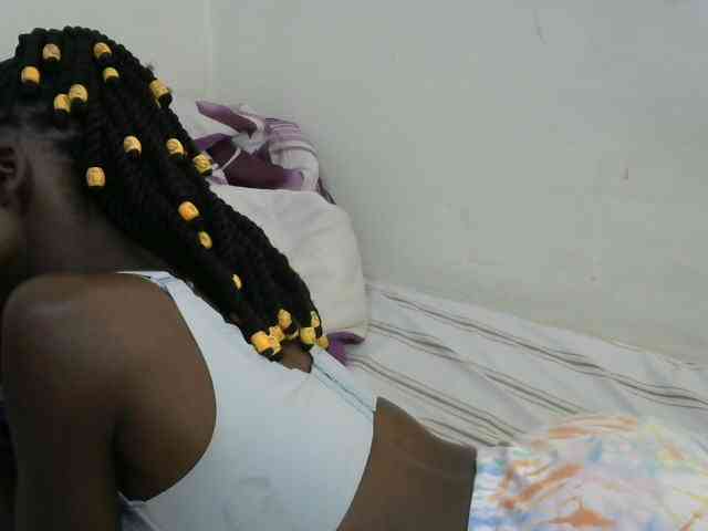 PrettyOne1 webcam