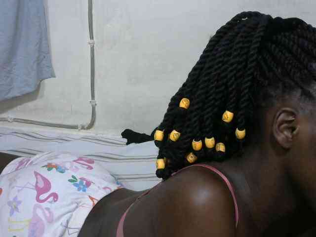 PrettyOne1 webcam