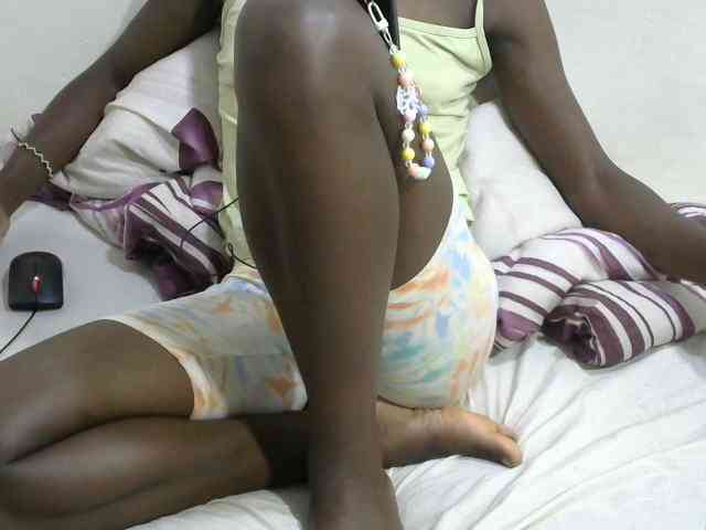 PrettyOne1 webcam