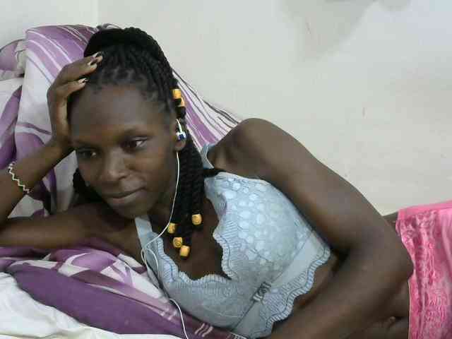 PrettyOne1 webcam