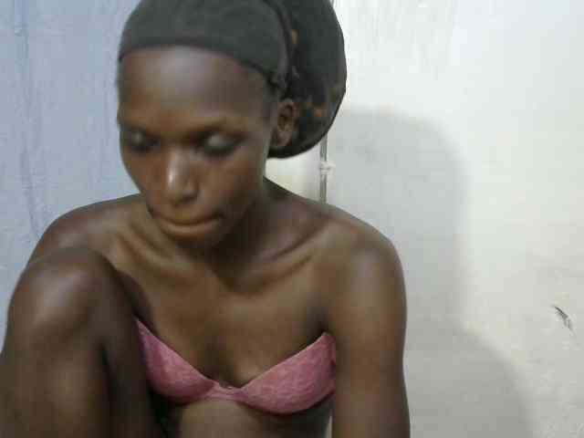 PrettyOne1 webcam