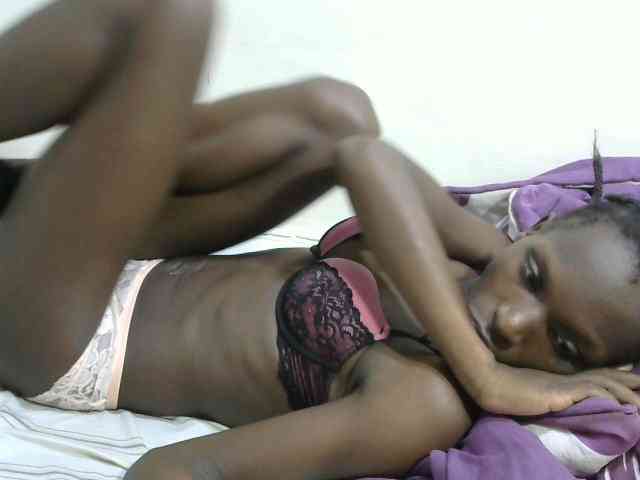 PrettyOne1 webcam