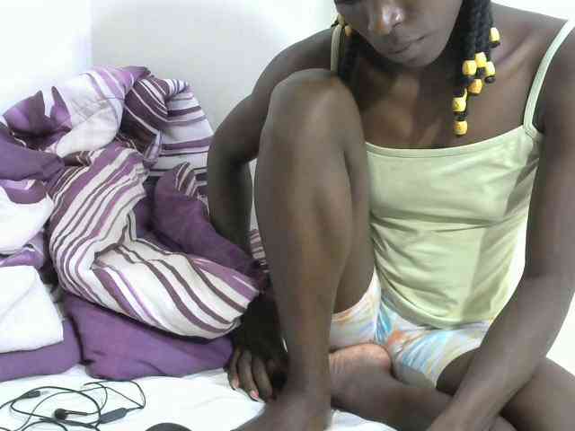 PrettyOne1 webcam