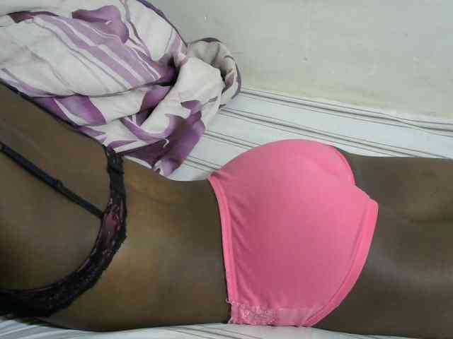 PrettyOne1 webcam