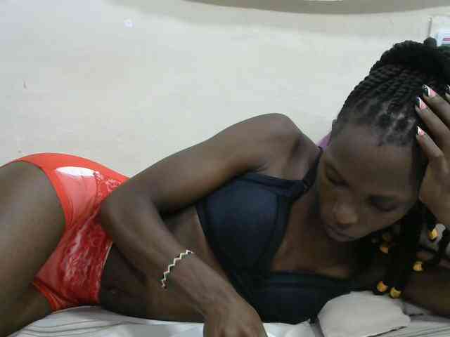 PrettyOne1 webcam