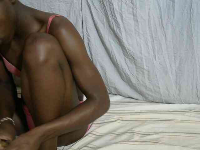 PrettyOne1 webcam