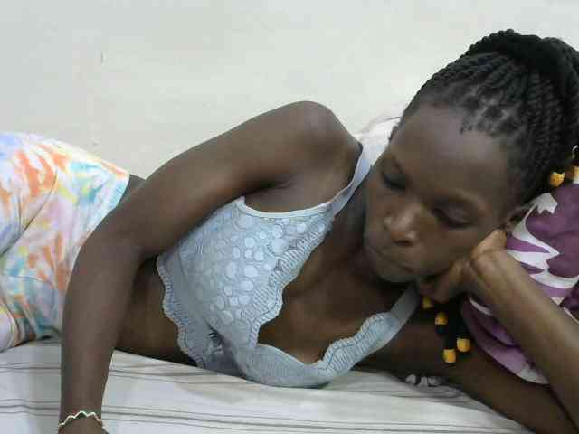 PrettyOne1 webcam