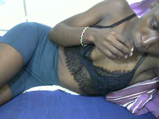 PrettyOne1 webcam