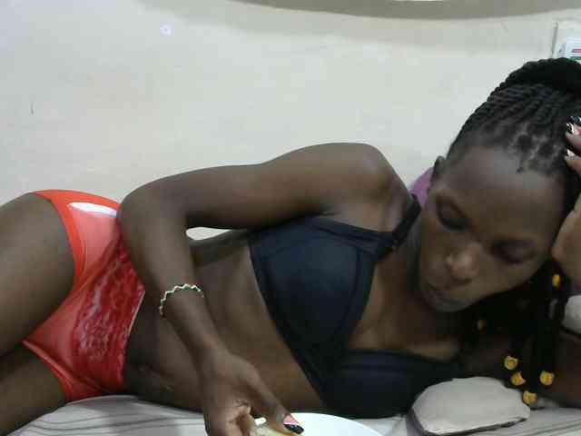 PrettyOne1 webcam