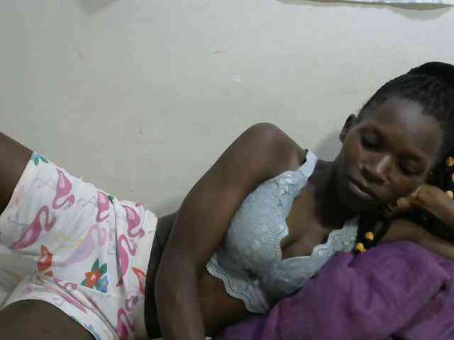 PrettyOne1 webcam