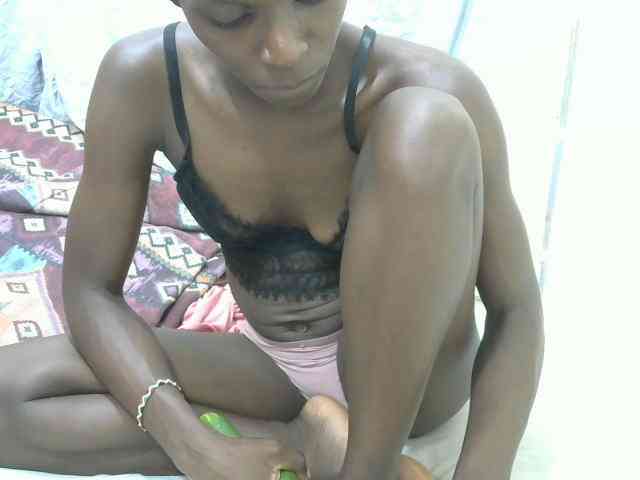 PrettyOne1 webcam