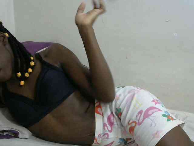 PrettyOne1 webcam