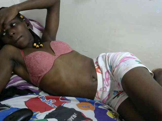 PrettyOne1 webcam