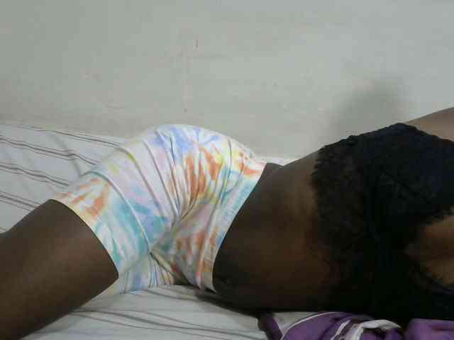 PrettyOne1 webcam