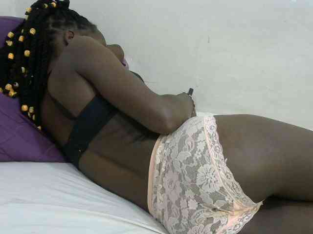 PrettyOne1 webcam