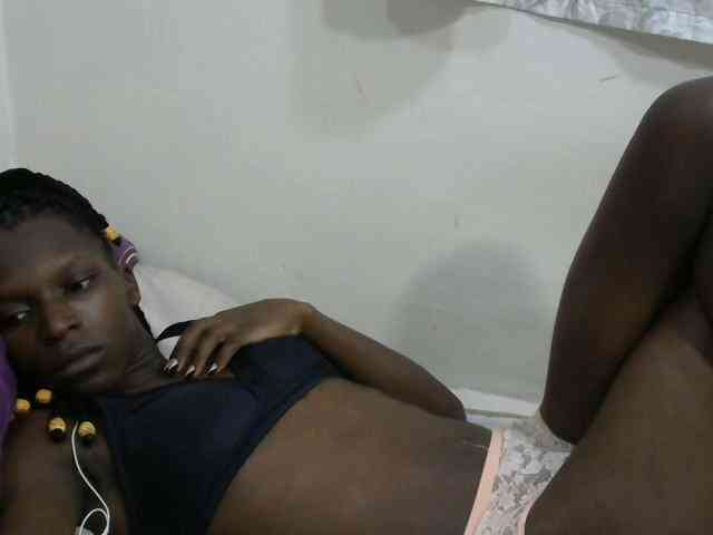 PrettyOne1 webcam