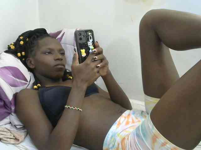 PrettyOne1 webcam