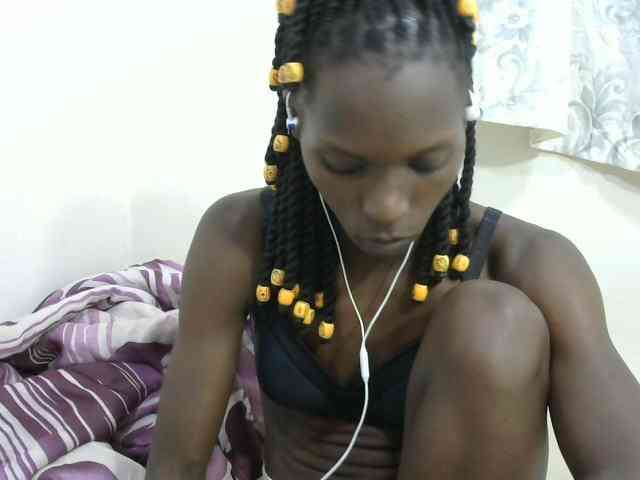PrettyOne1 webcam