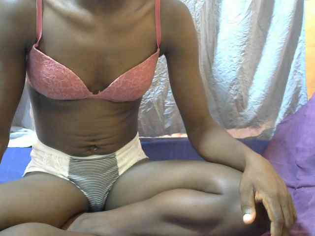 PrettyOne1 webcam