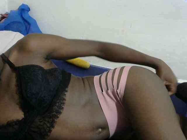 PrettyOne1 webcam