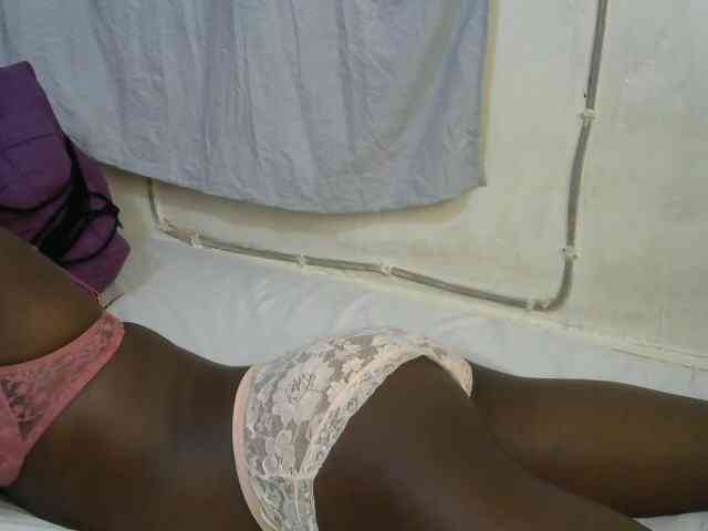 PrettyOne1 webcam