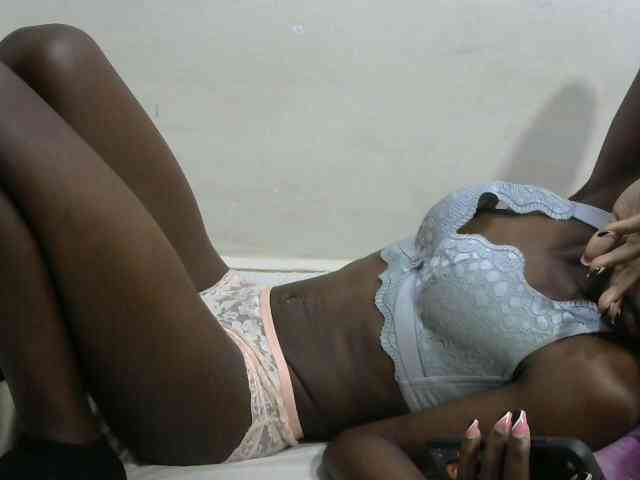 PrettyOne1 webcam