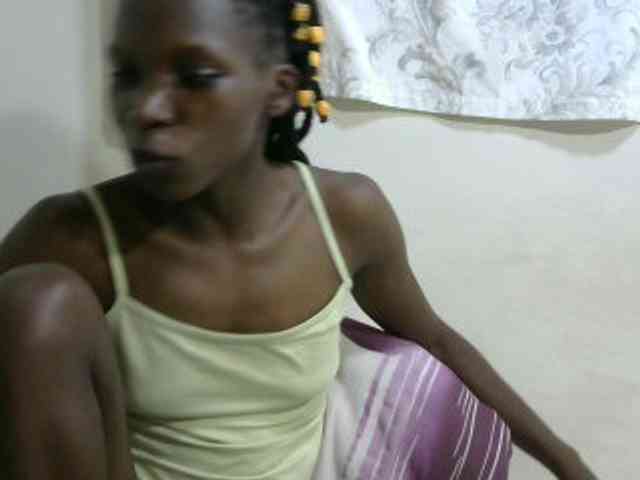 PrettyOne1 webcam