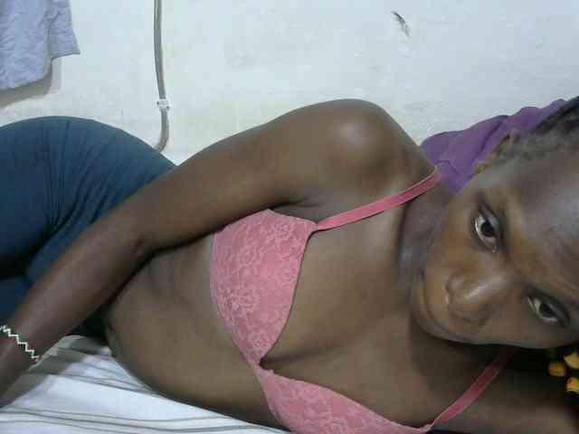 PrettyOne1 webcam