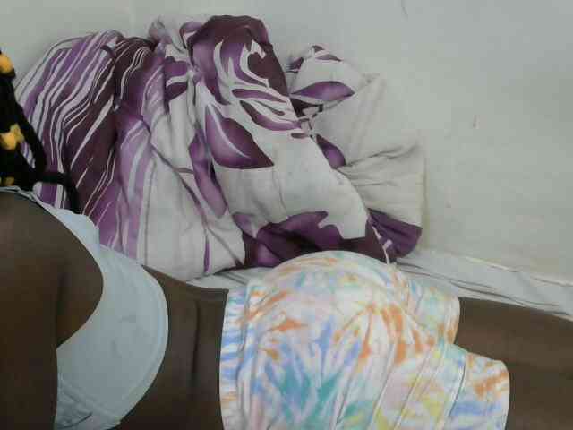 PrettyOne1 webcam